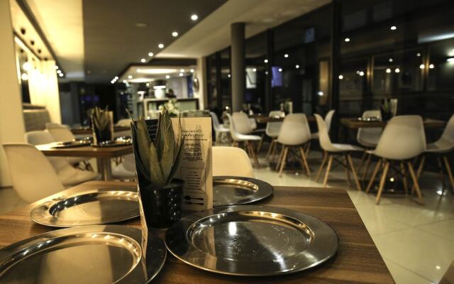 Urban Hip Hotels - The Nicol