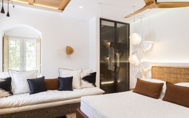 Kallos Villas & Suites