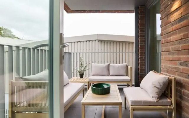 The Tottenham Hale Crib - Trendy 2bdr Flat With Balcony