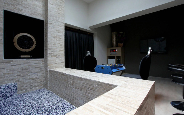 Sungshin Women's University Brown dot