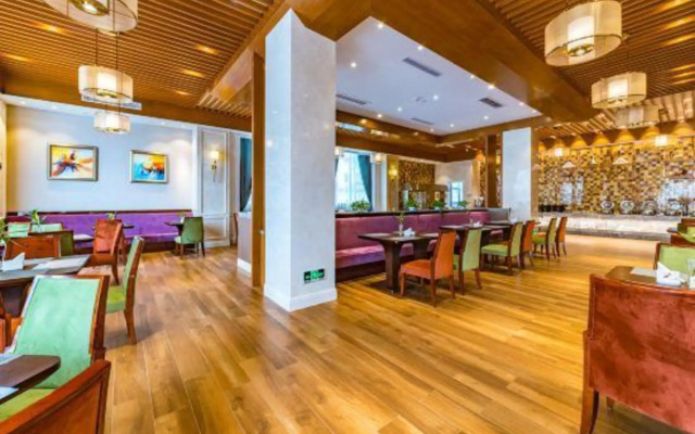 Jiulong International Hotel
