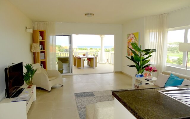 Luxe APT40 with Ocean view at Blue Bay Resort