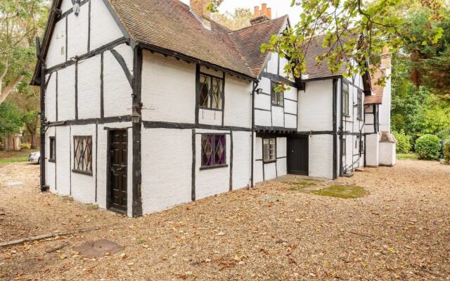 Beautiful 4 Bedroom Property