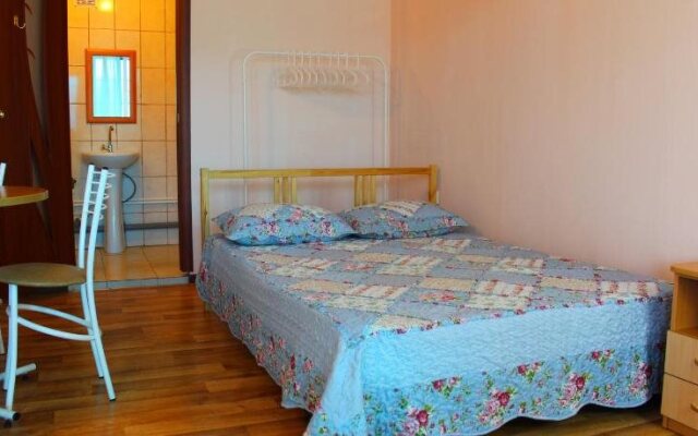 U Azovskovo Morya Mini-hotel