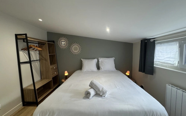 Duplex in Le Mans Near 24 Hours Circuit