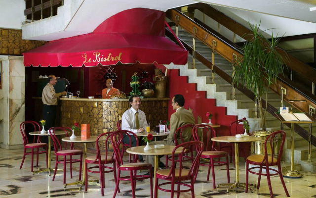 Aracan Eatabe Luxor Hotel