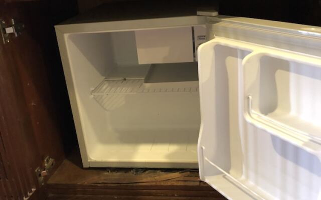 CMK and Private Water Chalet