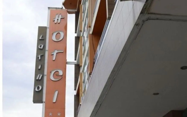 Hotel Latino