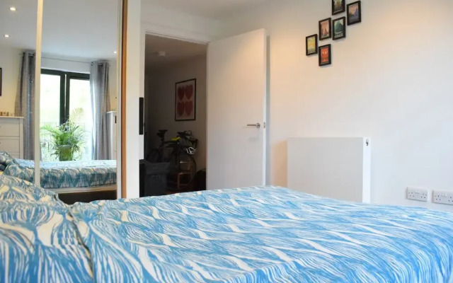 Beautiful Modern Flat in Central London