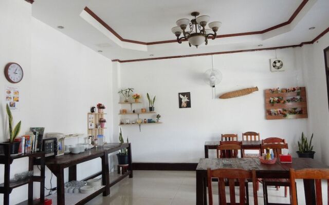 Vang Vieng Camellia Hotel