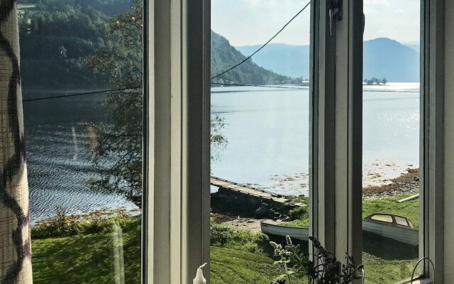 6 Person Holiday Home in Oystese