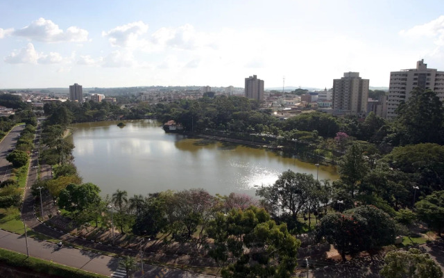 Lagoa Serena Flat Hotel