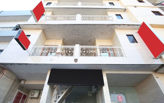 OYO 12258 Royal Residency