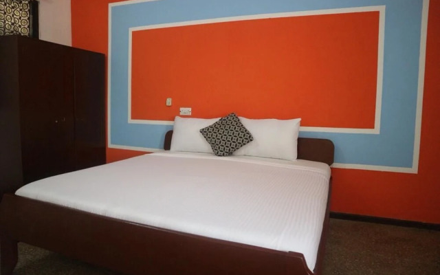 Tills Beach Hotel