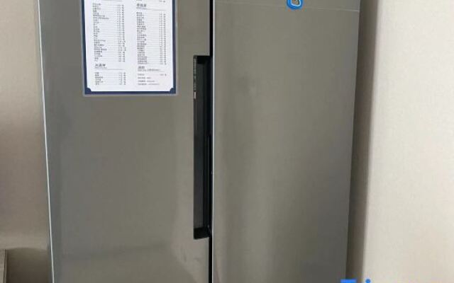 ReMAX Remai Electronics Competition Hotel (Ningbo Chenghuang Temple Tianyi Square)