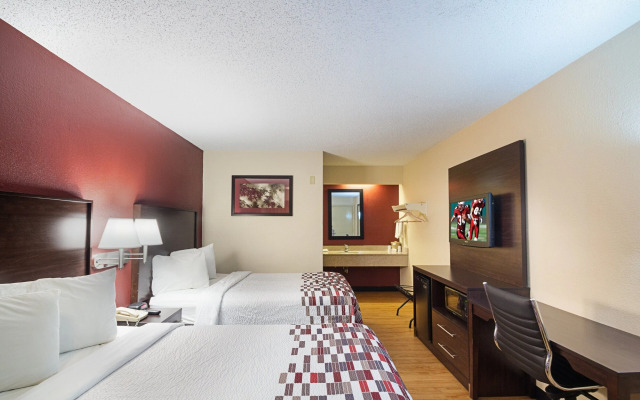 Red Roof Inn Cincinnati East - Beechmont