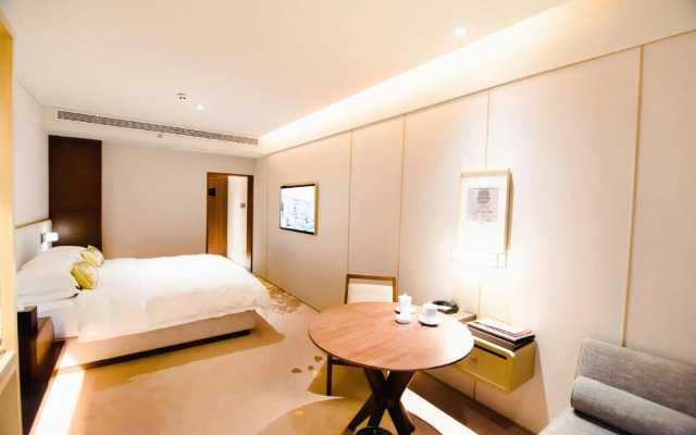 Weihaiwei Hotel
