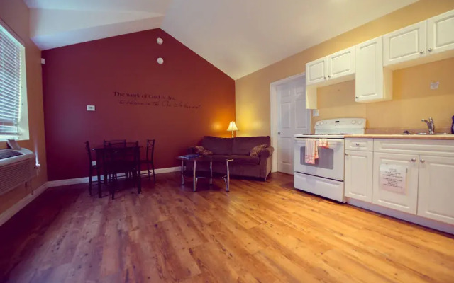 Crazy Creek Resort & Hot Pools