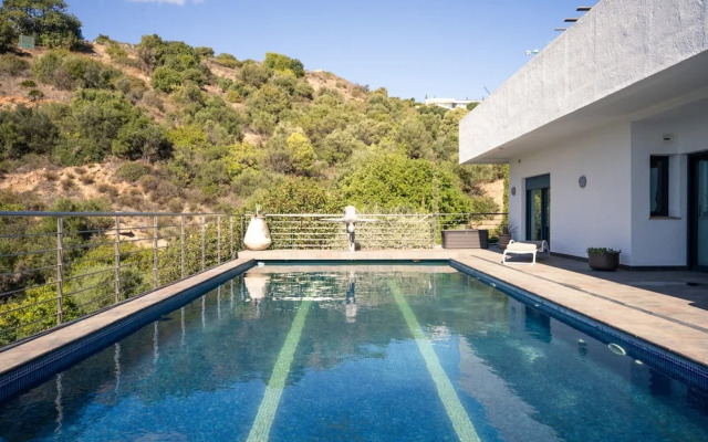 Lavish Villa With Private Pool