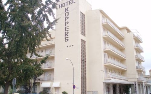hotelImage