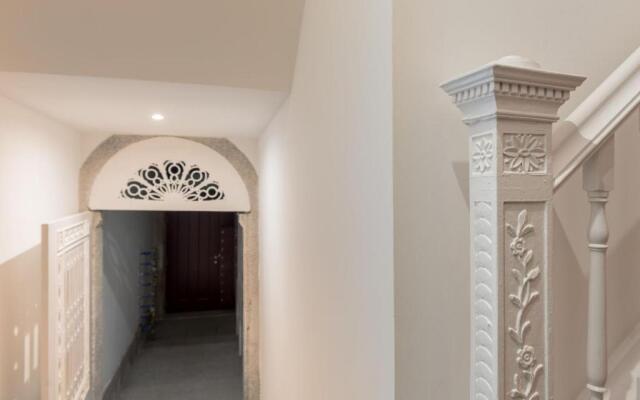 Home in Porto - Cozy 2BR Duplex by LovelyStay