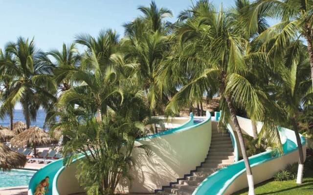 Sunscape Dorado Pacifico Ixtapa Resort & Spa - All Inclusive