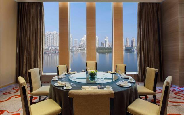 Crowne Plaza Tianjin Meijiangnan by IHG