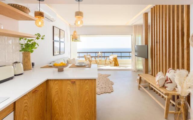 Sesimbra Panorama by Saudade