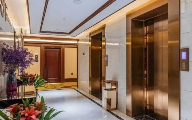 Iv International Hotel