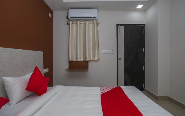 Varcity Phi Pavilion By OYO Rooms