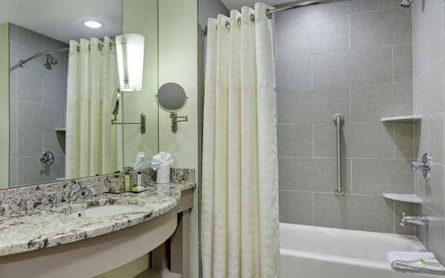 DoubleTree by Hilton Philadelphia Center City