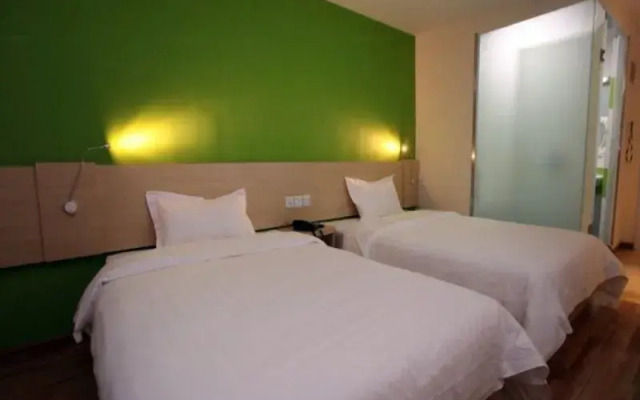 7 Days Inn Chengdu Shuangliu International Airport Languang Airport International City Branch