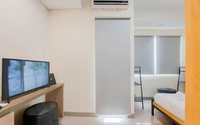 Homey And Modern Studio Apartment B Residence