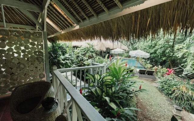Maylie Bali Villa & Bungalow