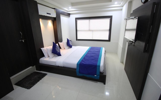 Hotel Nova Cross Road