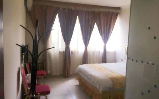 Shengtang Business Hotel