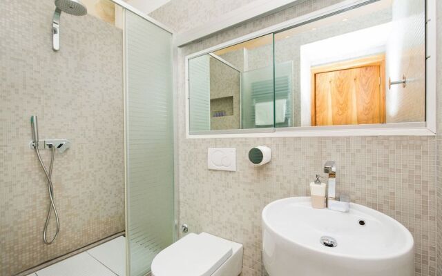 The View Apartment by Irundo