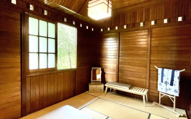 The Onsen Hot Spring Resort – Guest Rooms – Batu
