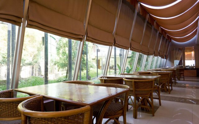 Hotel Asri Plaza Asia Tasikmalaya