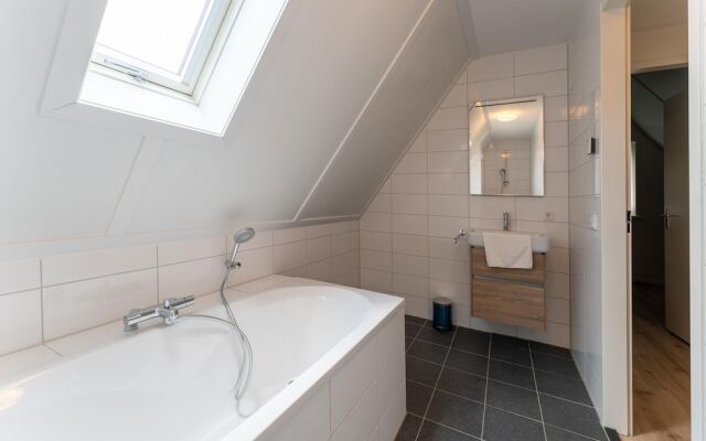 Seaside Comfort Near Scherpenisse