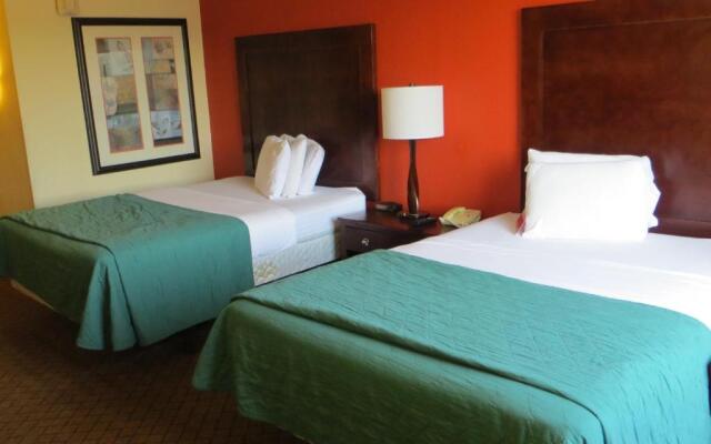 Clarion Hotel & Conference Center Lansing West