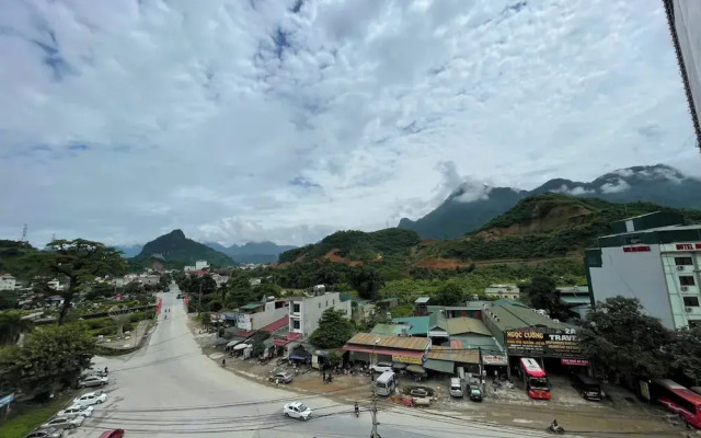 Như Ý Hotel