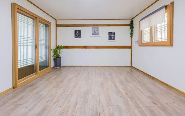 Seonamsan Hanok Pension