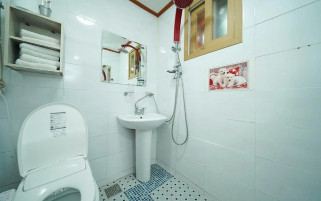 Yangyang Sky Garden Pension