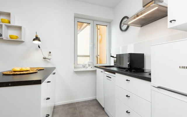 Studio Majewskiego Warsaw by Renters