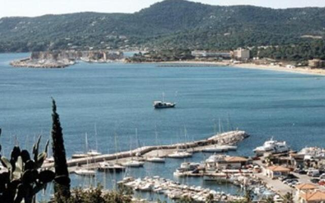 Appartement Le Lavandou, 1 pièce, 2 personnes - FR-1-251-224