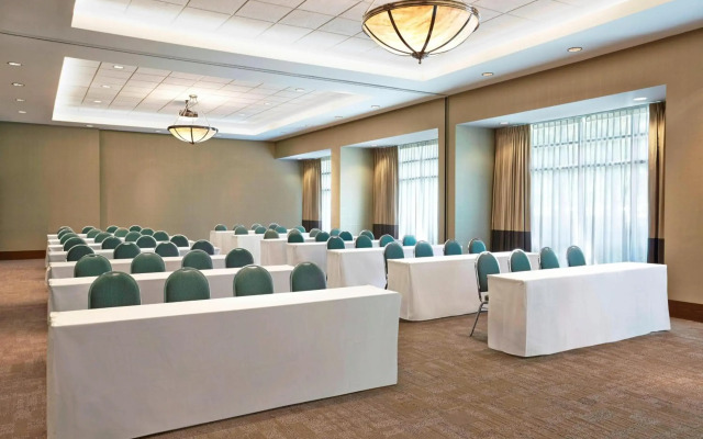 Grand Park Hotel Vancouver Airport, Ascend Hotel Collection