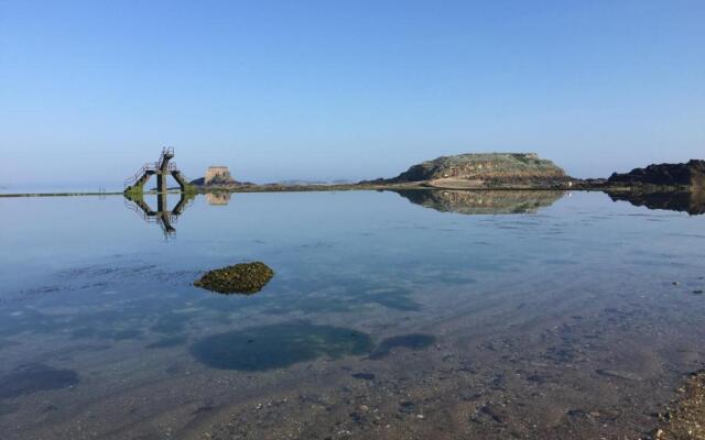 Hotel De La Porte Saint Pierre