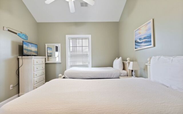 Magnolia North by Hosteeva