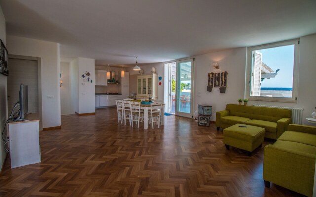 TD Villa Caterina Direct Access to the Sea